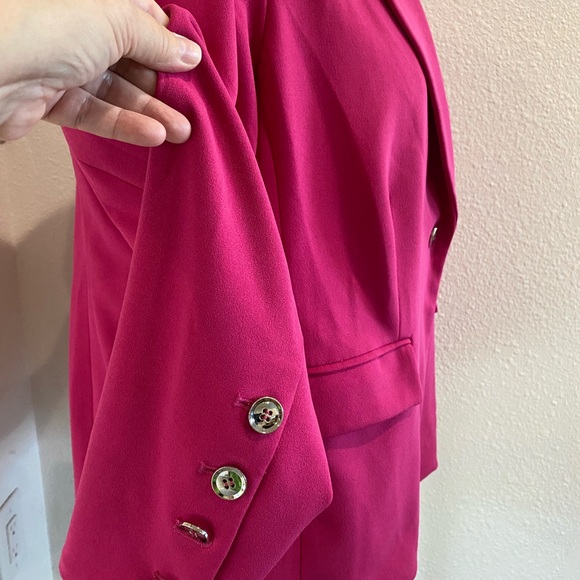 Dennis Basso Luxe Crepe Blazer - Picture 4 of 6